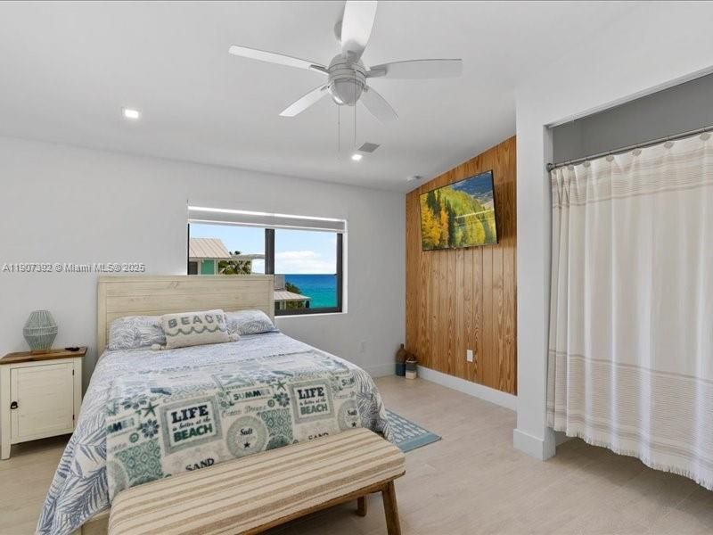 Bedroom, Interior, Recessed Lighting, Water