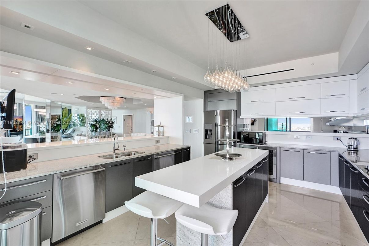 Interior, Kitchen, Pendant Lights, Recessed Lighting, Stainless Steel Appliances