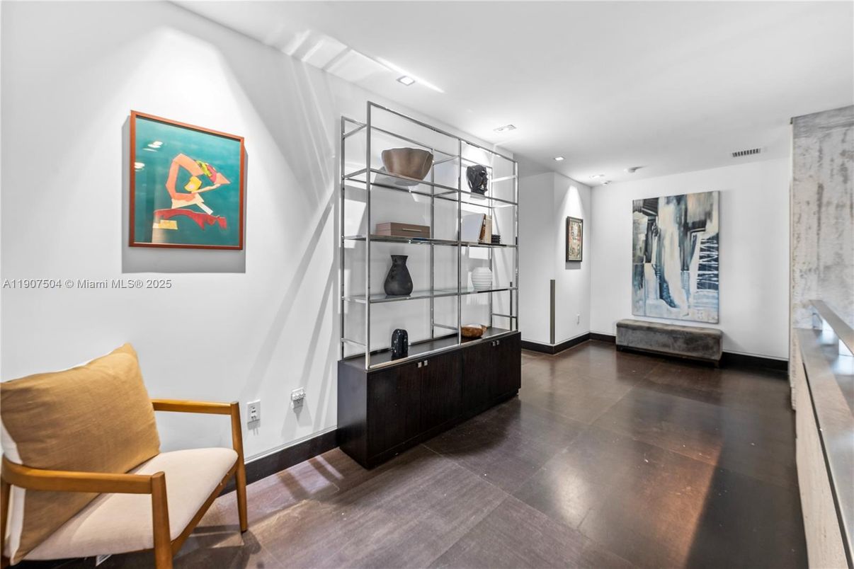 Interior, Recessed Lighting