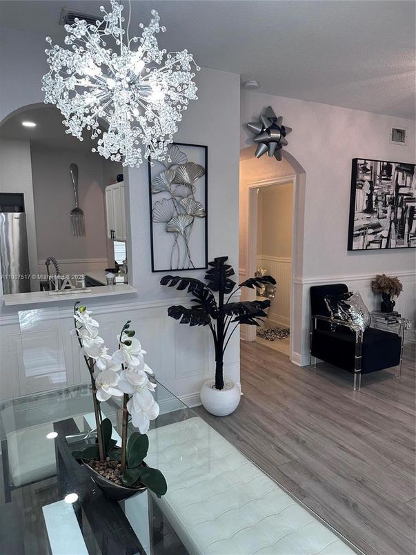 Chandelier, Dining room, Interior, Pendant Lights, Recessed Lighting, Wood Texture Flooring