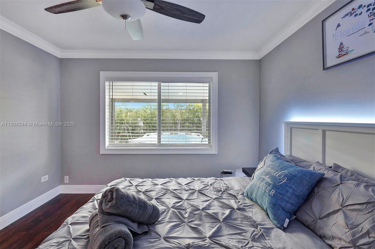 Bedroom, Interior, Water, Wood Texture Flooring