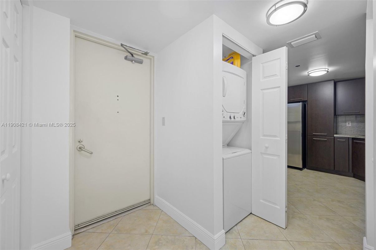 Interior, Utility Closets, Washer