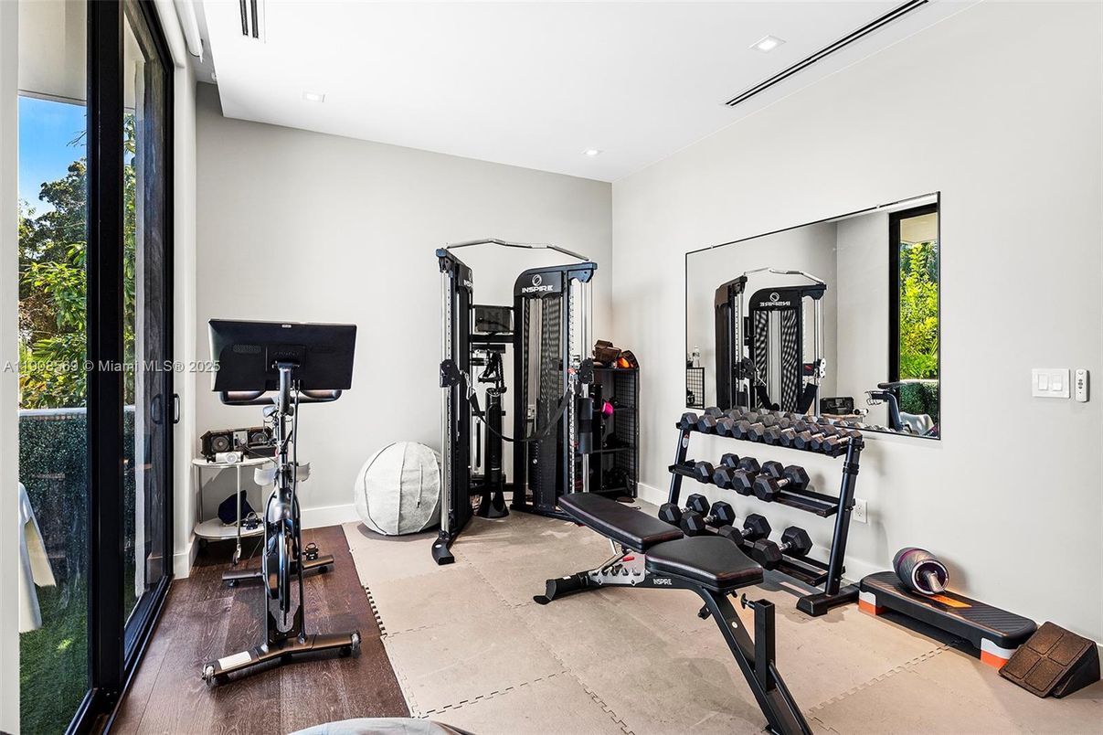 Fitness Equipment, Interior, Recessed Lighting