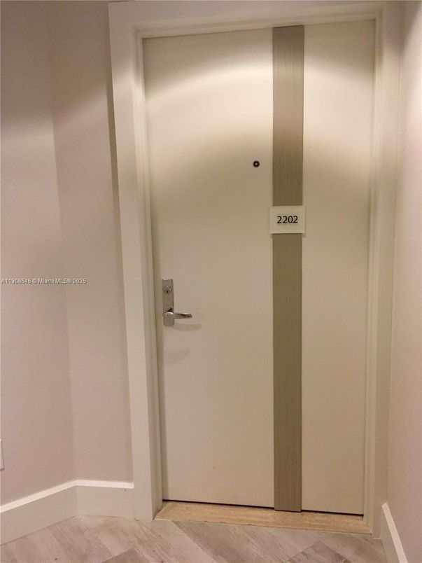 Elevator, Interior, Wood Texture Flooring