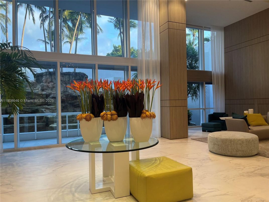 Interior, Marble, Water