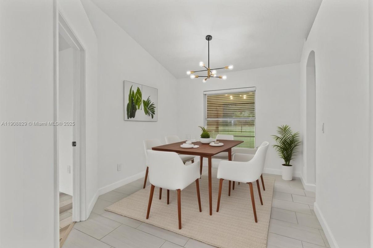 Dining room, Interior, Pendant Lights