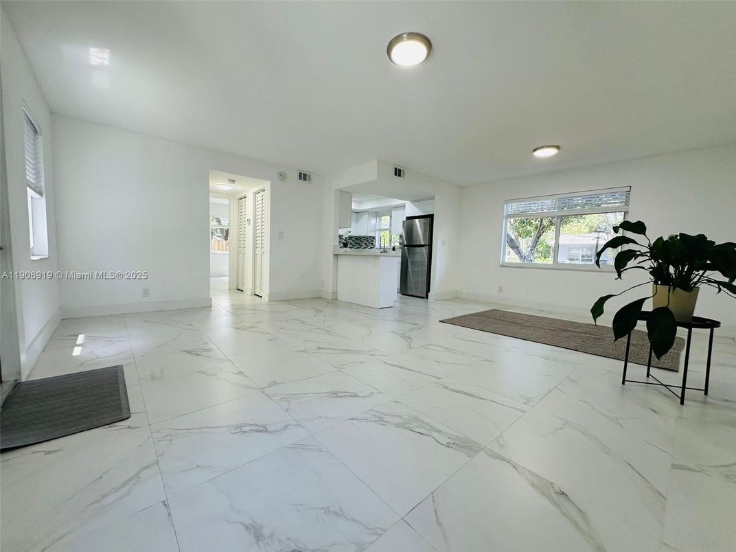 Empty room, Interior, Marble