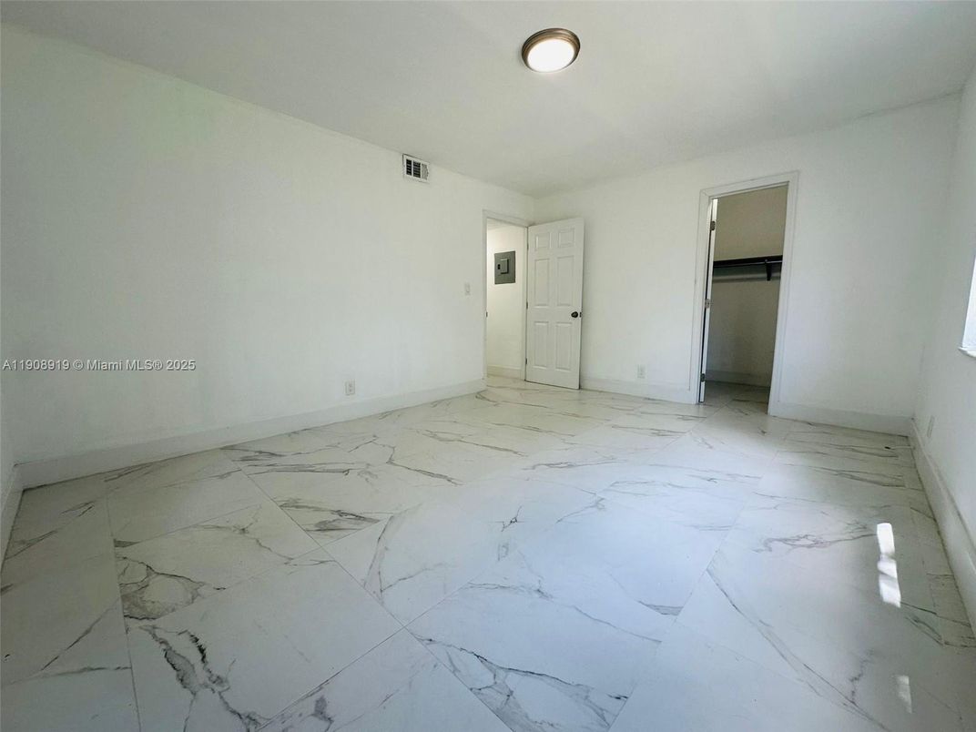 Empty room, Interior, Marble