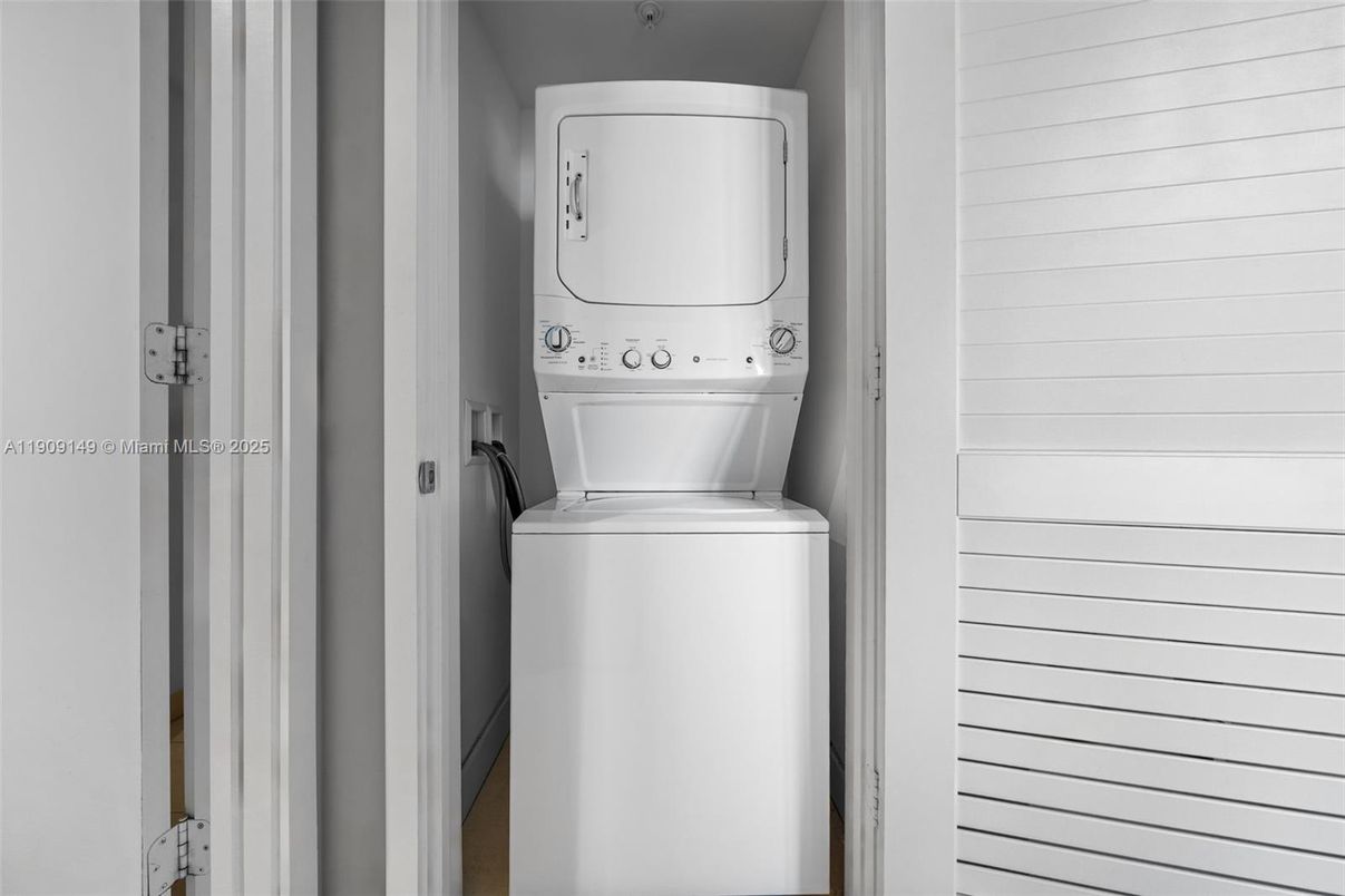 Interior, Utility Closets, Washer