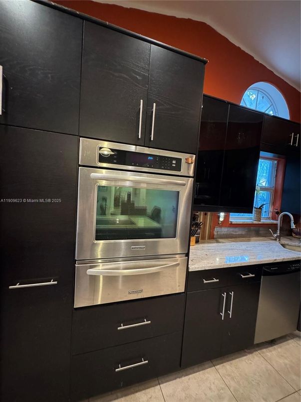 Interior, Kitchen, Stainless Steel Appliances
