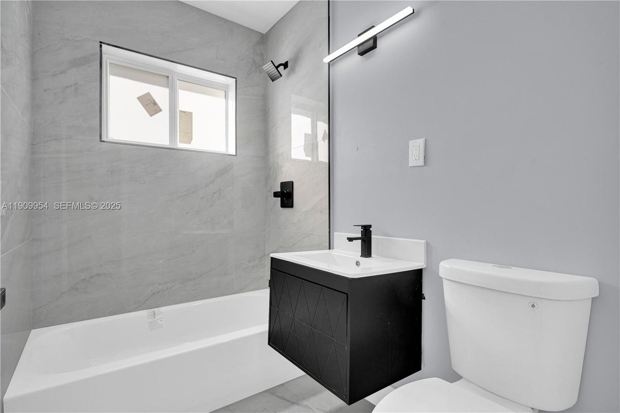Bathroom, Interior, Marble Walls