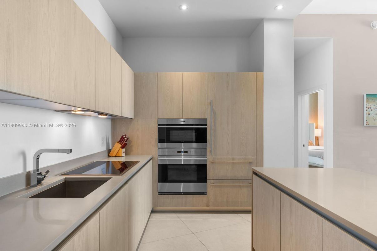 Interior, Kitchen, Recessed Lighting