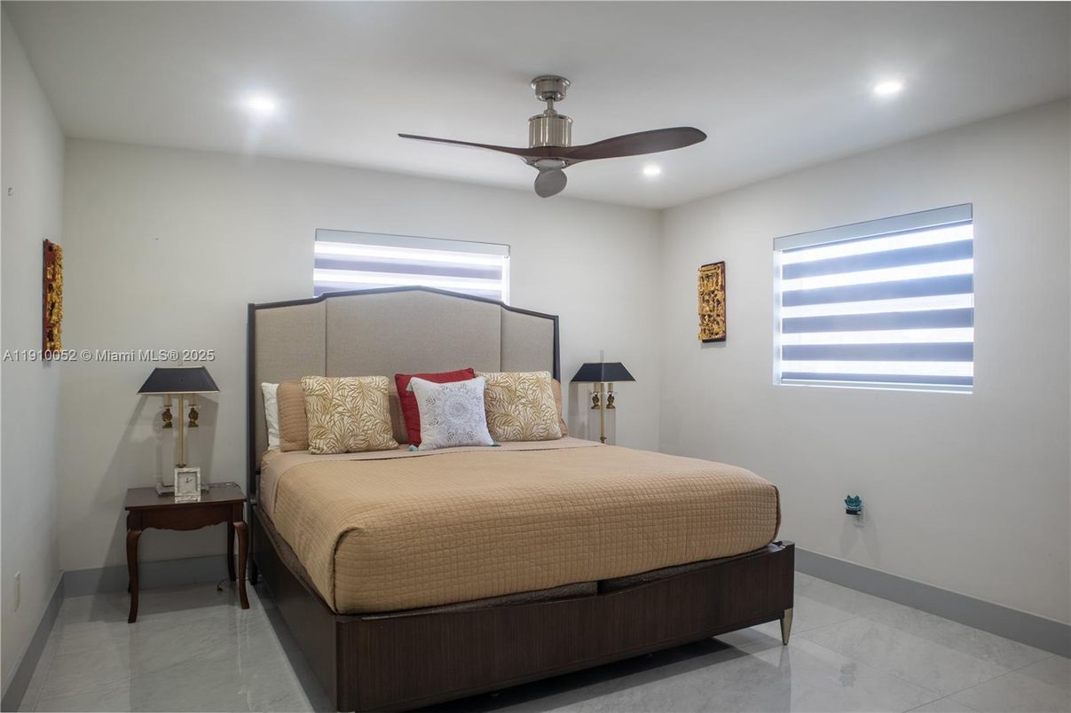 Bedroom, Interior, Recessed Lighting