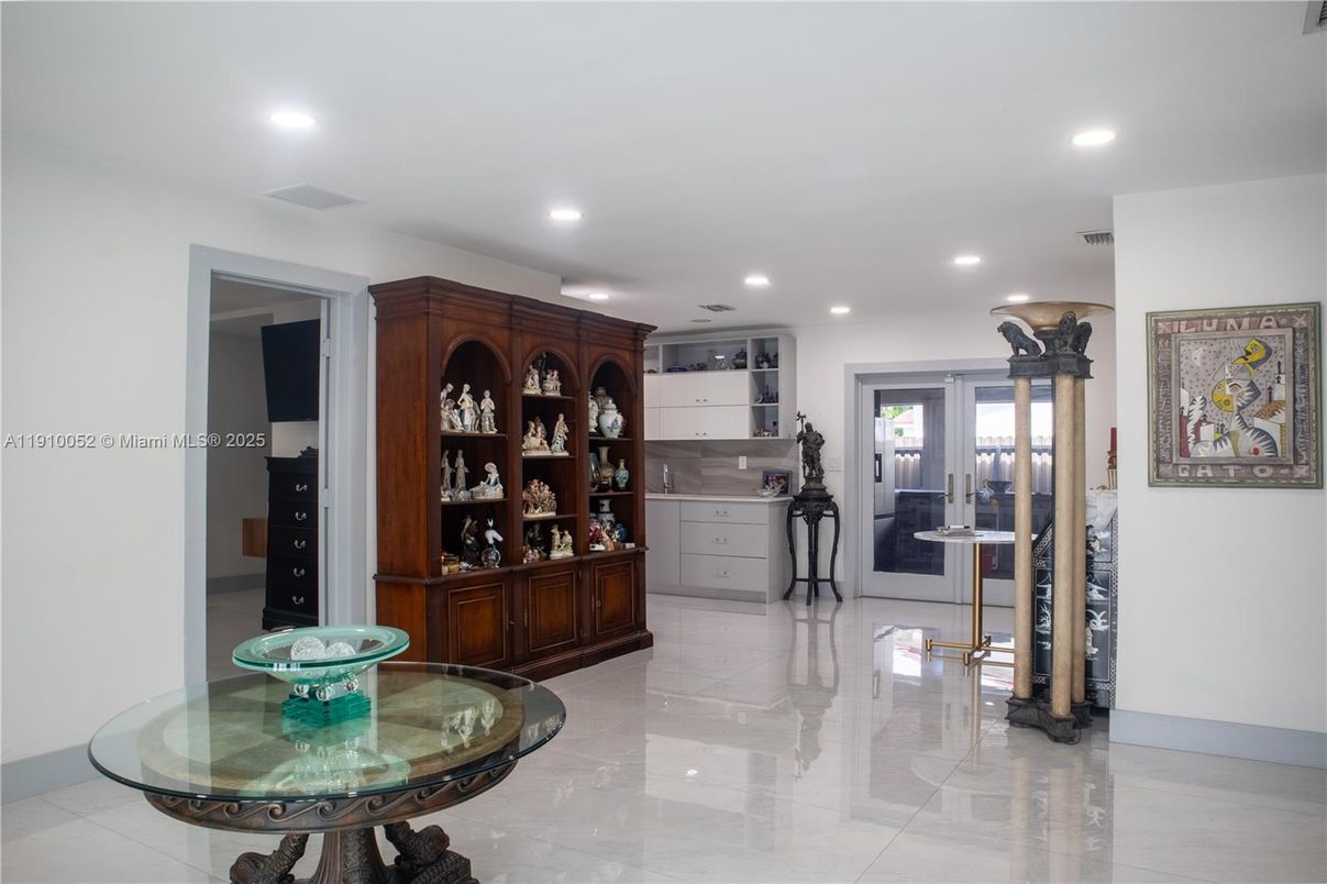 Interior, Recessed Lighting