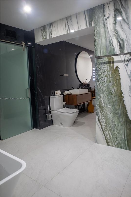 Bathroom, Interior, Marble Walls, Recessed Lighting