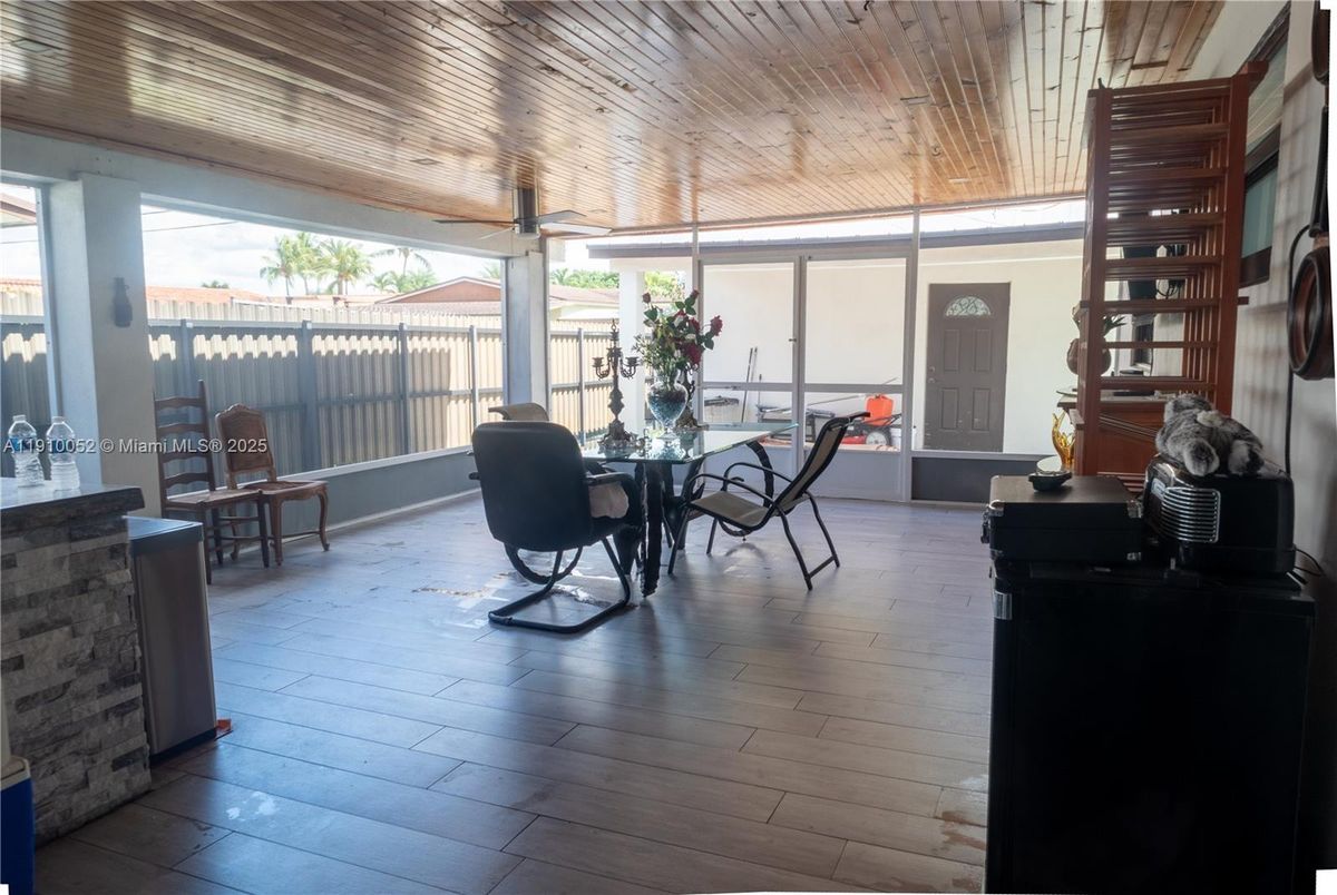 Dining room, Interior, Wooden Ceilings, Wood Texture Flooring