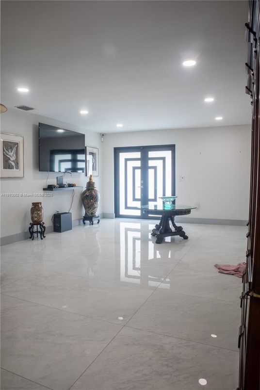 Interior, Recessed Lighting