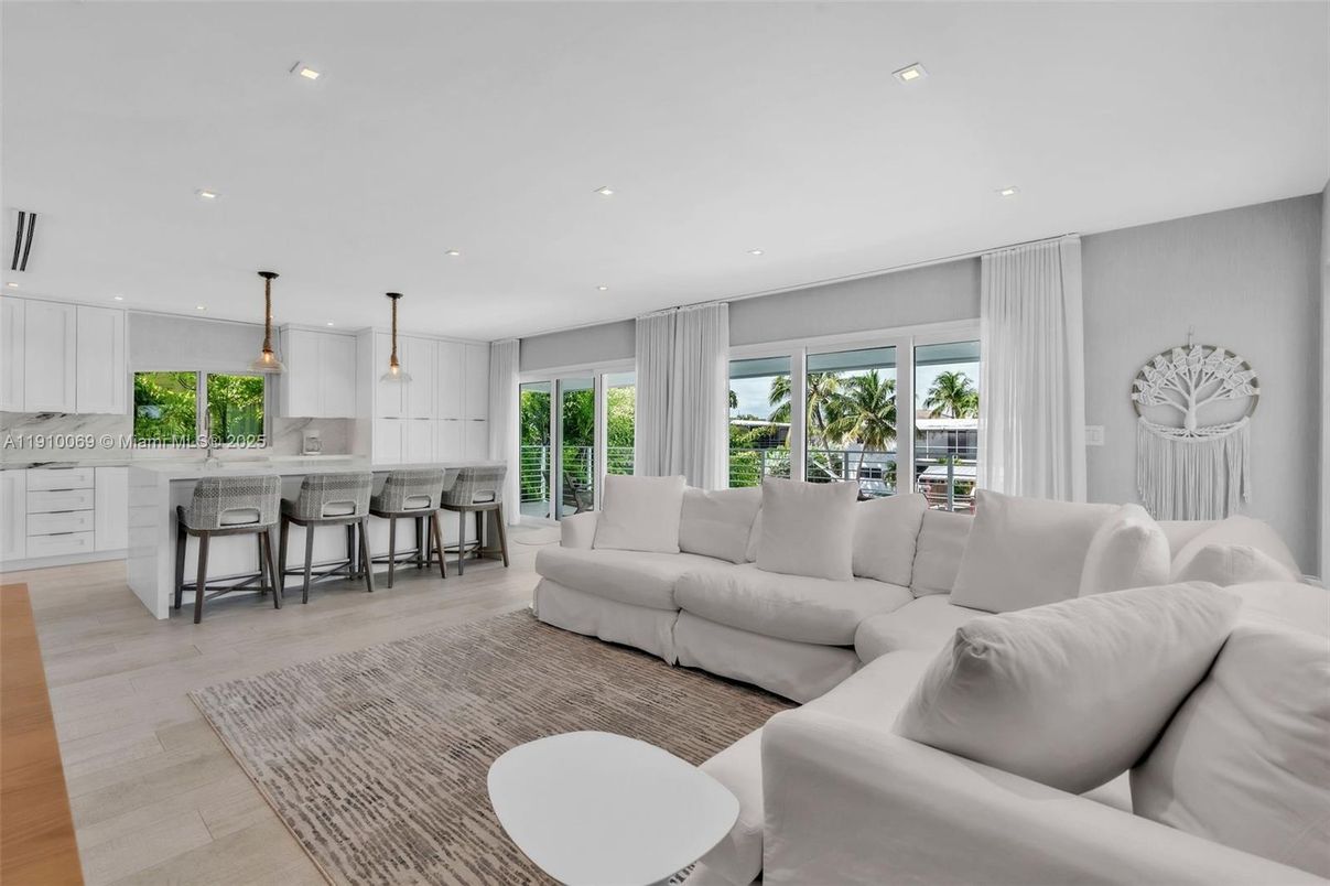 Interior, Kitchen, Living room, Pendant Lights, Recessed Lighting, Wood Texture Flooring