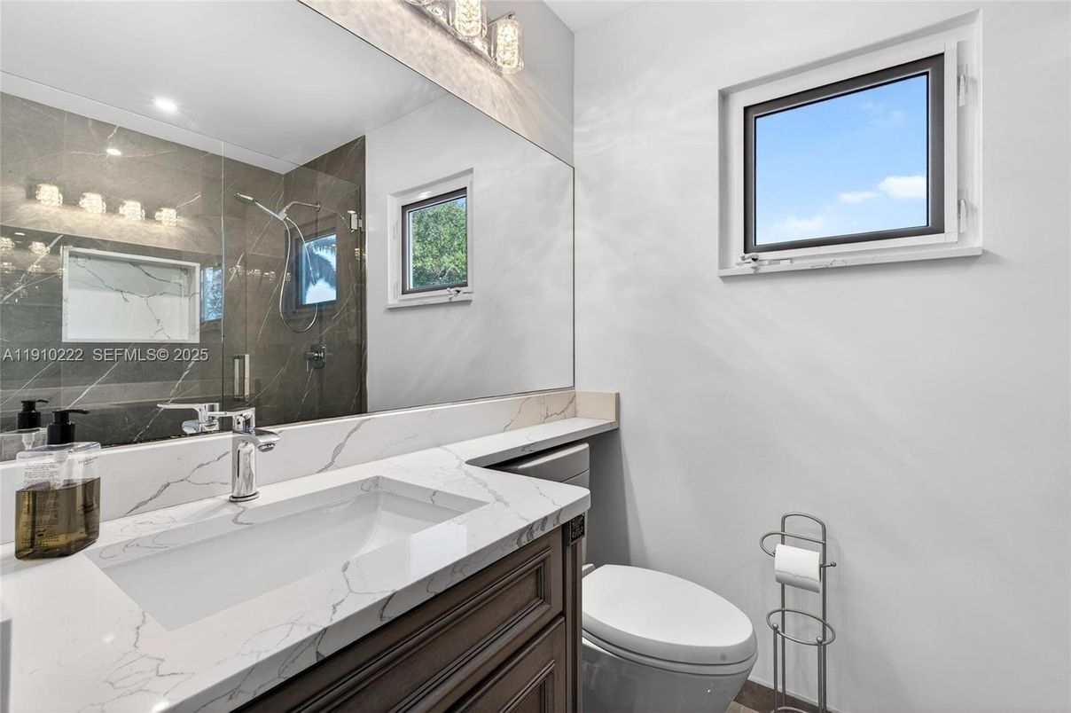 Bathroom, Interior, Marble Walls, Recessed Lighting