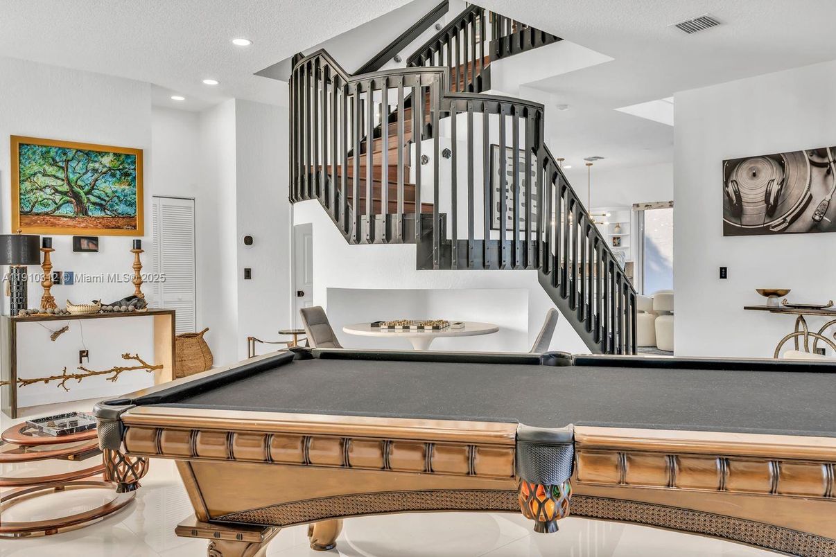 Billiard Table, Game Room, Interior, Recessed Lighting