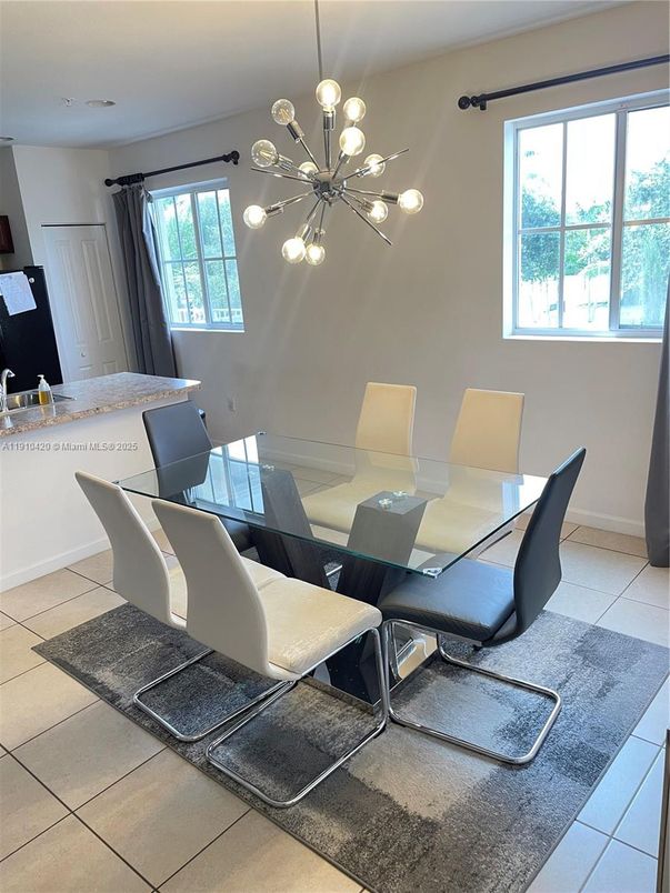 Dining room, Interior, Pendant Lights
