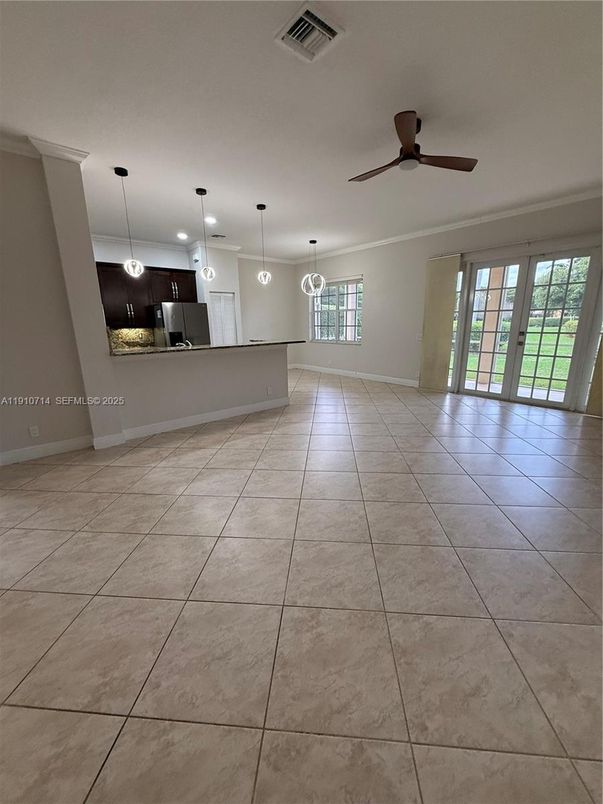 Empty room, Interior, Kitchen, Pendant Lights