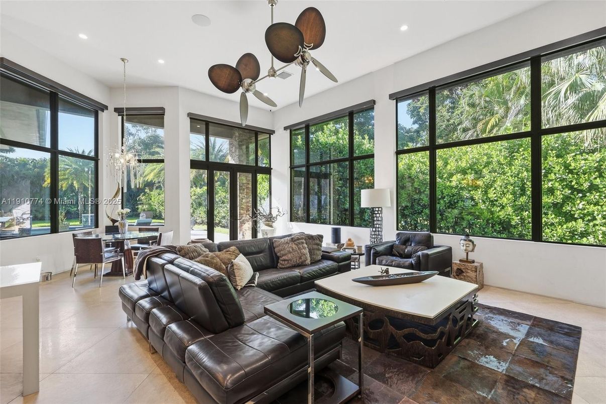 Dining room, Interior, Living room, Pendant Lights, Recessed Lighting, Sun Room