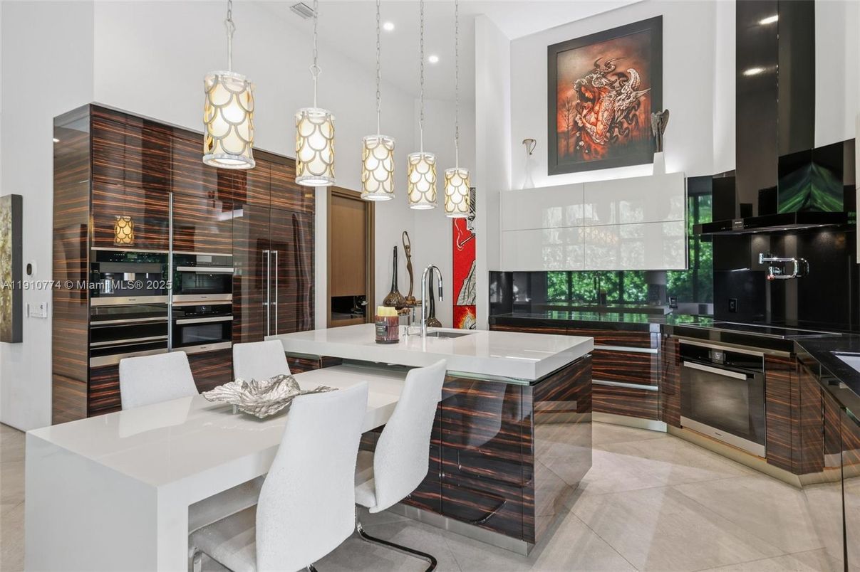 Dining room, Interior, Kitchen, Pendant Lights, Recessed Lighting