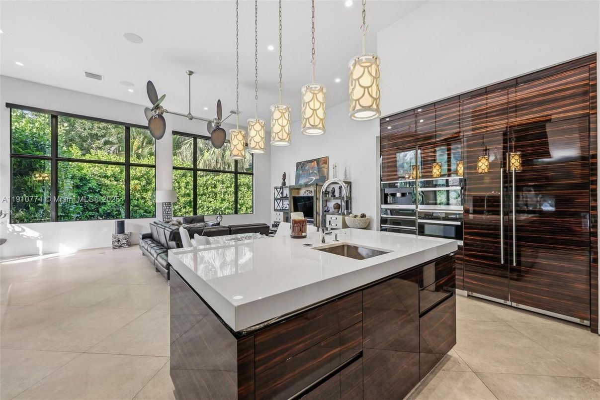 Interior, Kitchen, Living room, Pendant Lights, Recessed Lighting