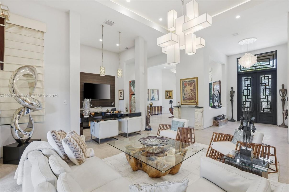 Fireplace, Interior, Living room, Pendant Lights, Recessed Lighting