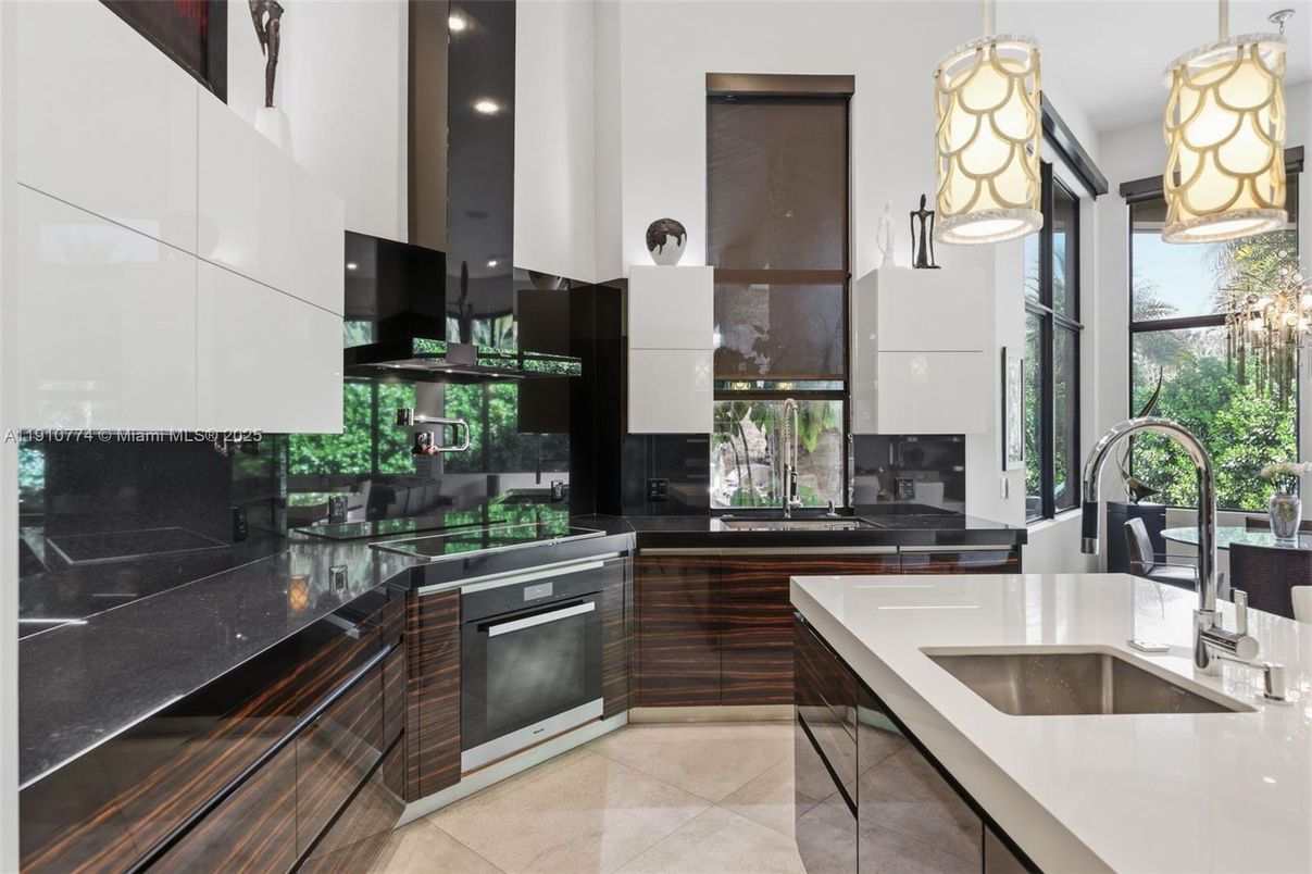 Interior, Kitchen, Pendant Lights, Recessed Lighting