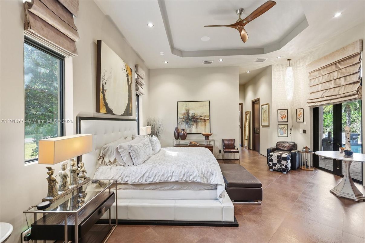 Bedroom, Chandelier, Interior, Recessed Lighting