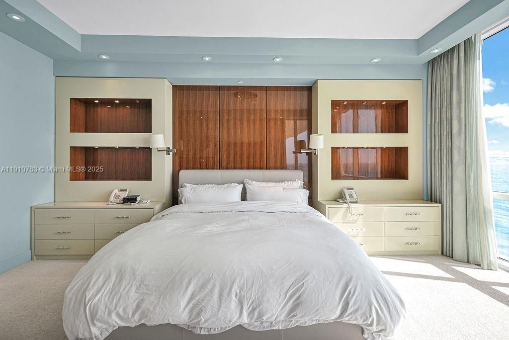 Bedroom, Interior, Recessed Lighting, Water