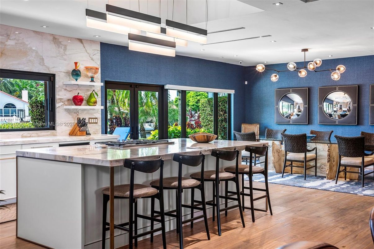 Interior, Pendant Lights, Recessed Lighting, Wood Texture Flooring