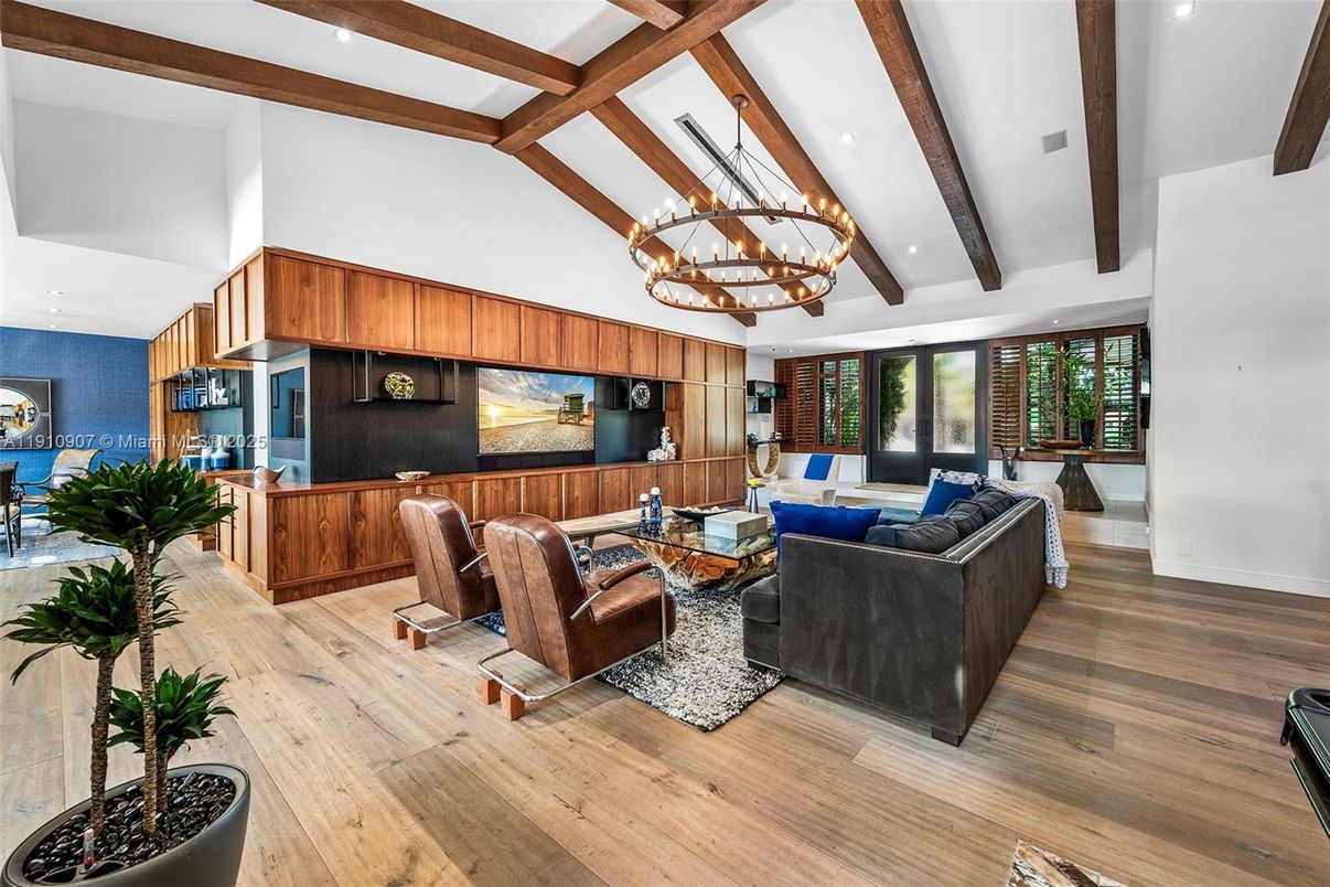 Chandelier, Interior, Living room, Recessed Lighting, Wooden Beams, Wood Texture Flooring