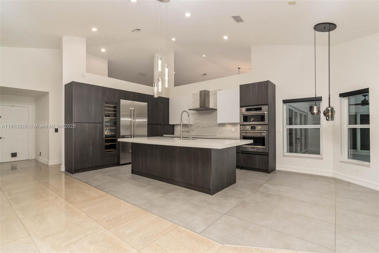 Interior, Kitchen, Pendant Lights, Recessed Lighting, Stainless Steel Appliances