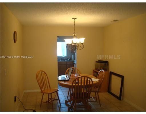 Chandelier, Dining room, Interior