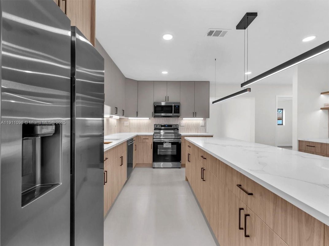 Interior, Kitchen, Pendant Lights, Recessed Lighting, Stainless Steel Appliances