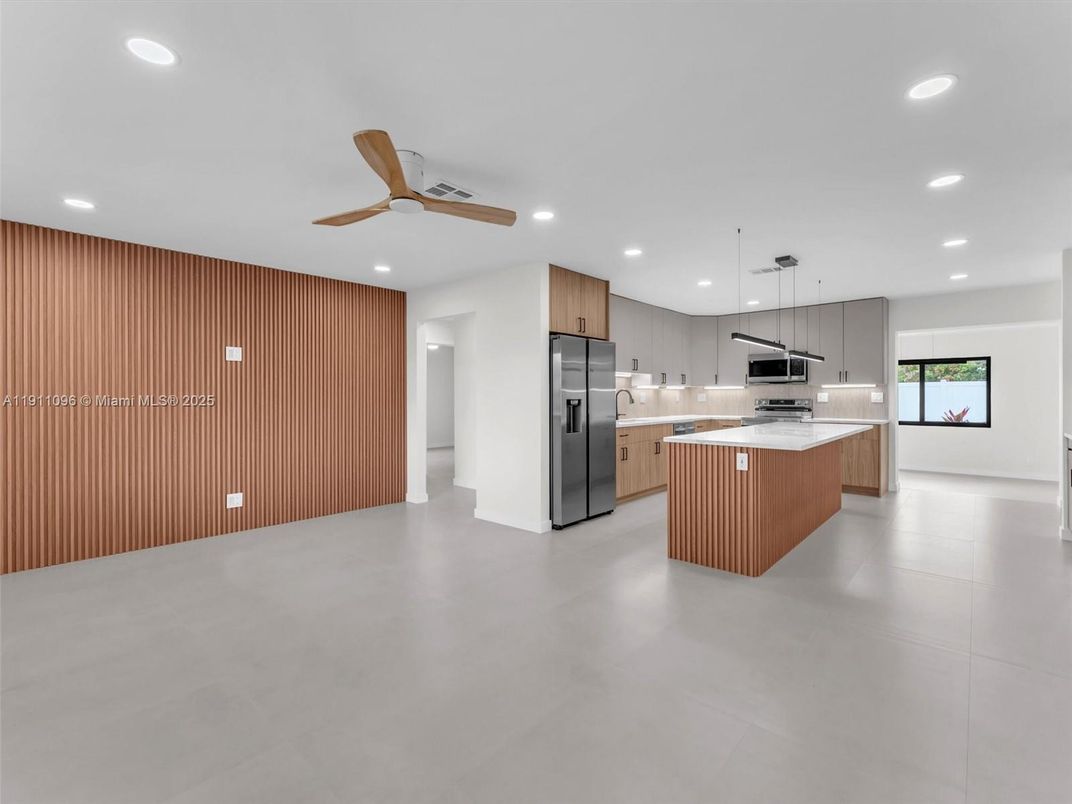 Interior, Kitchen, Pendant Lights, Recessed Lighting