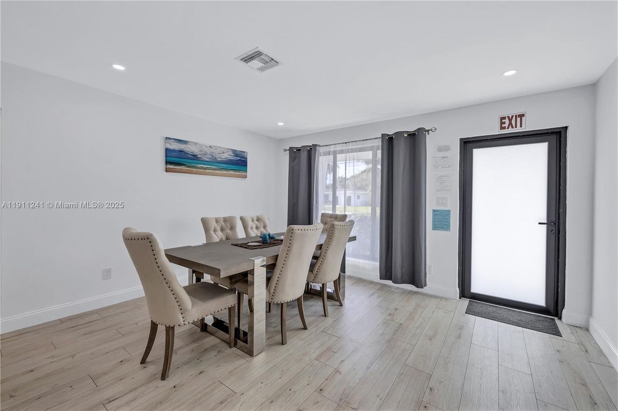 Dining room, Interior, Recessed Lighting, Wood Texture Flooring