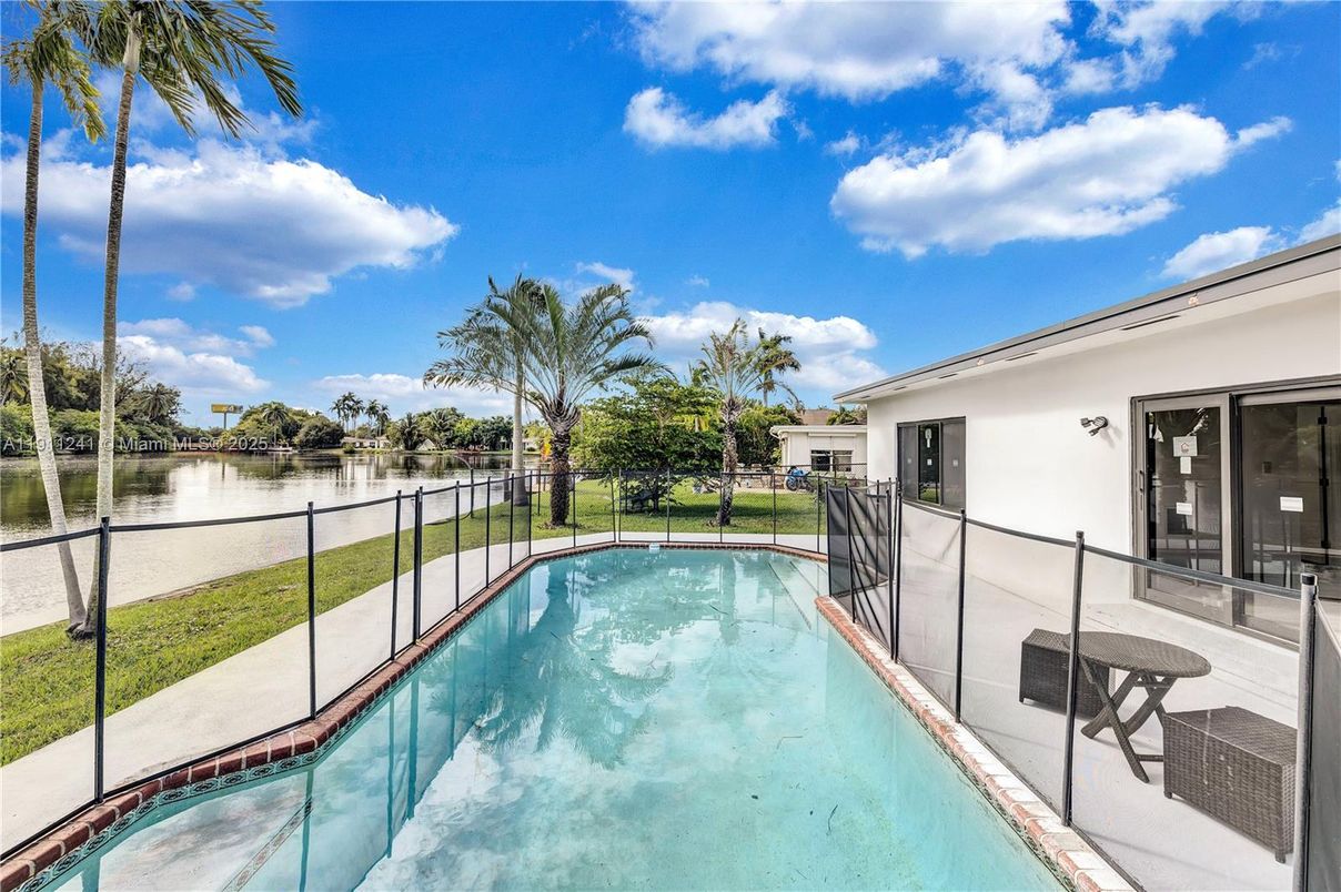 Exterior, Pool, Water