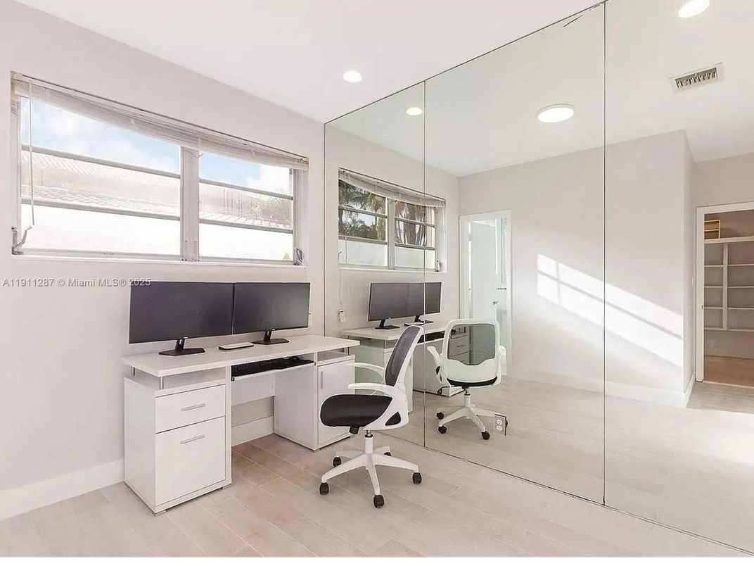 Home Office, Interior, Recessed Lighting, Wood Texture Flooring