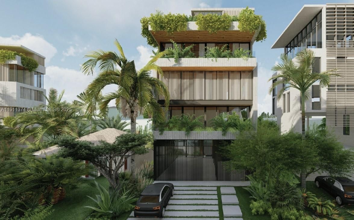 Exterior, Facade, Modern