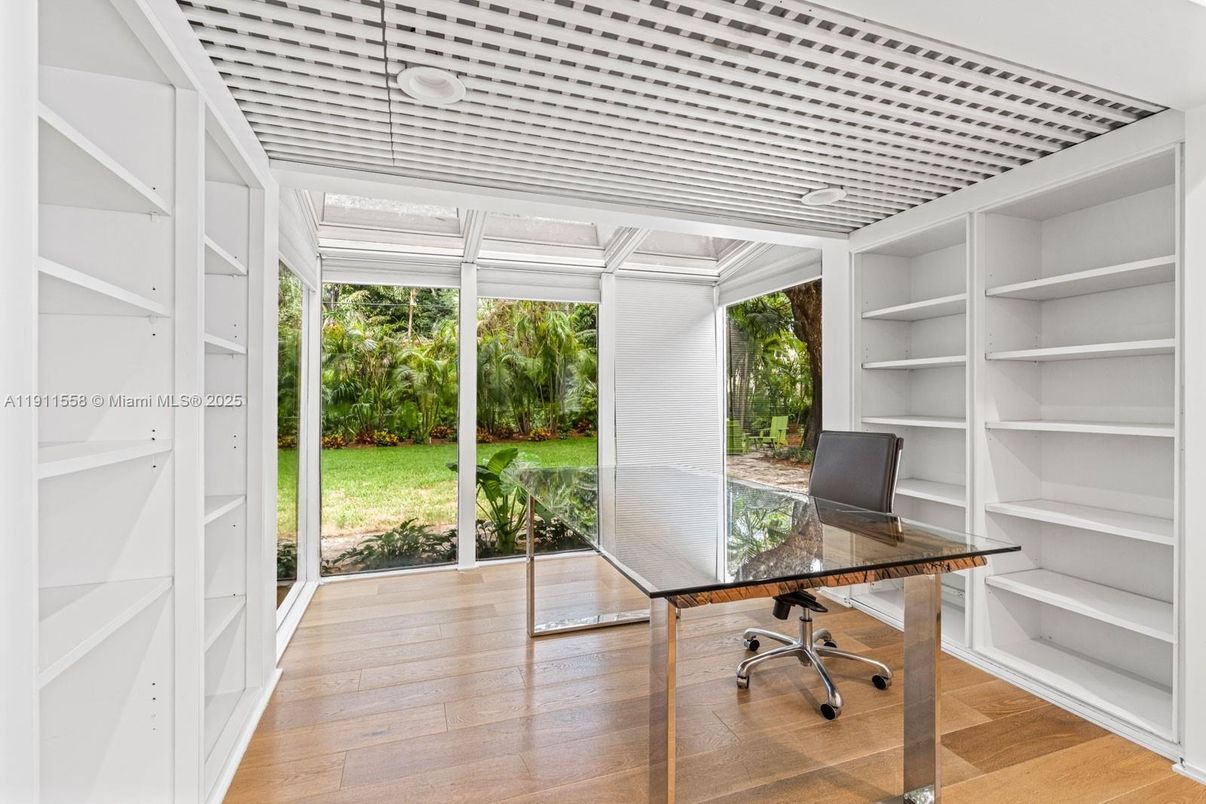 Home Office, Interior, Recessed Lighting, Wood Texture Flooring