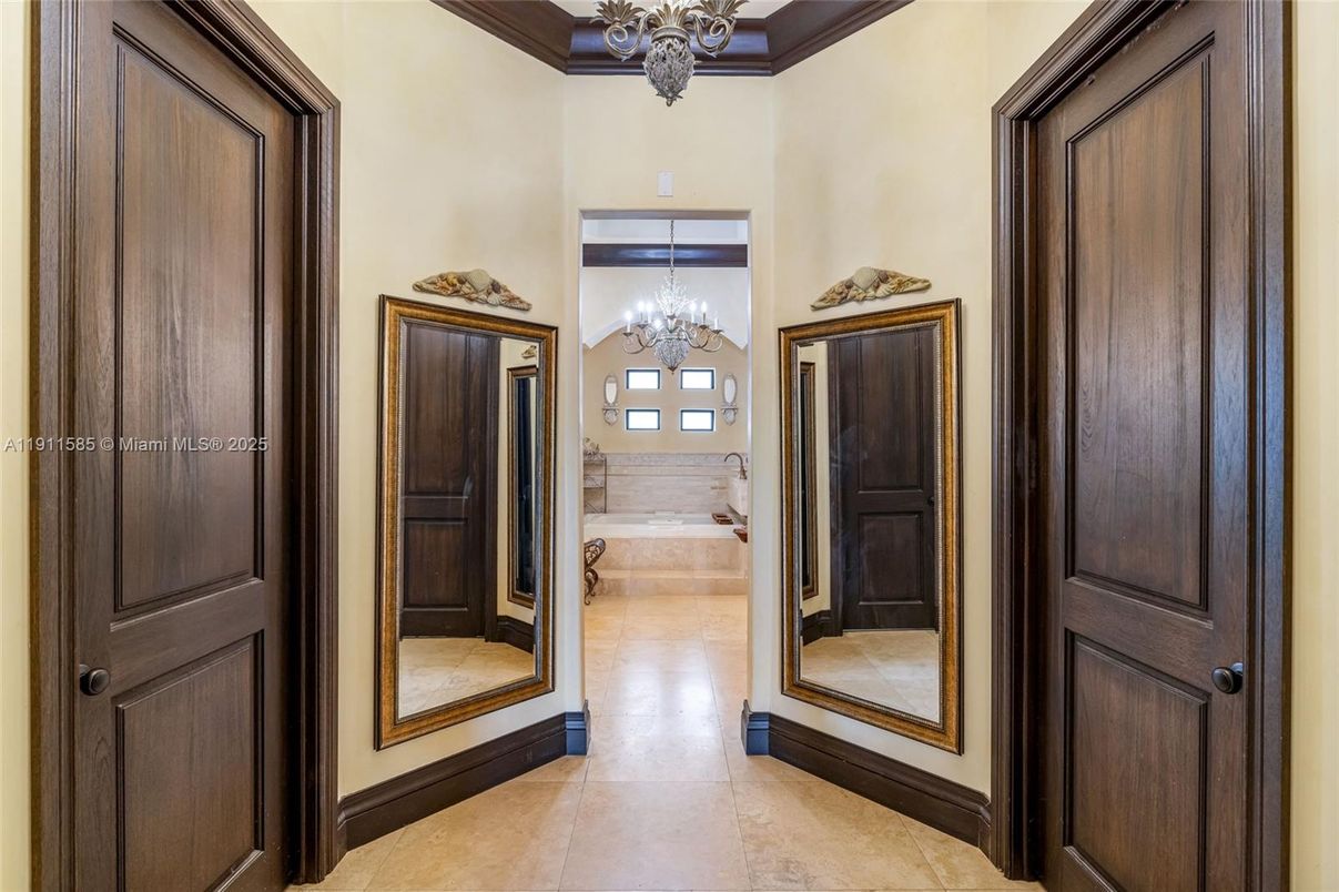 Chandelier, Interior