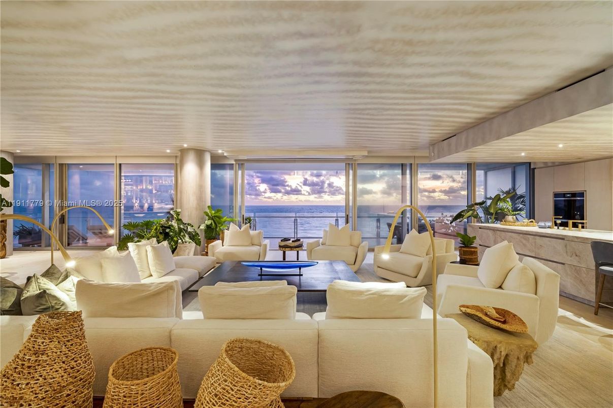 Interior, Living room, Recessed Lighting, Water