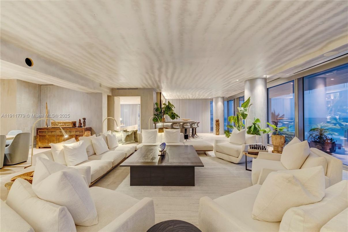 Interior, Living room, Recessed Lighting, Water