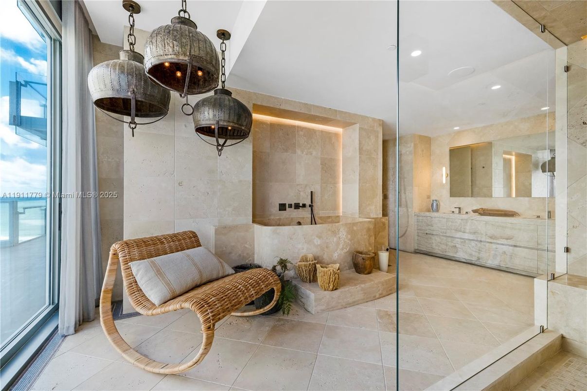 Bathroom, Glass Shower, Interior, Pendant Lights, Recessed Lighting
