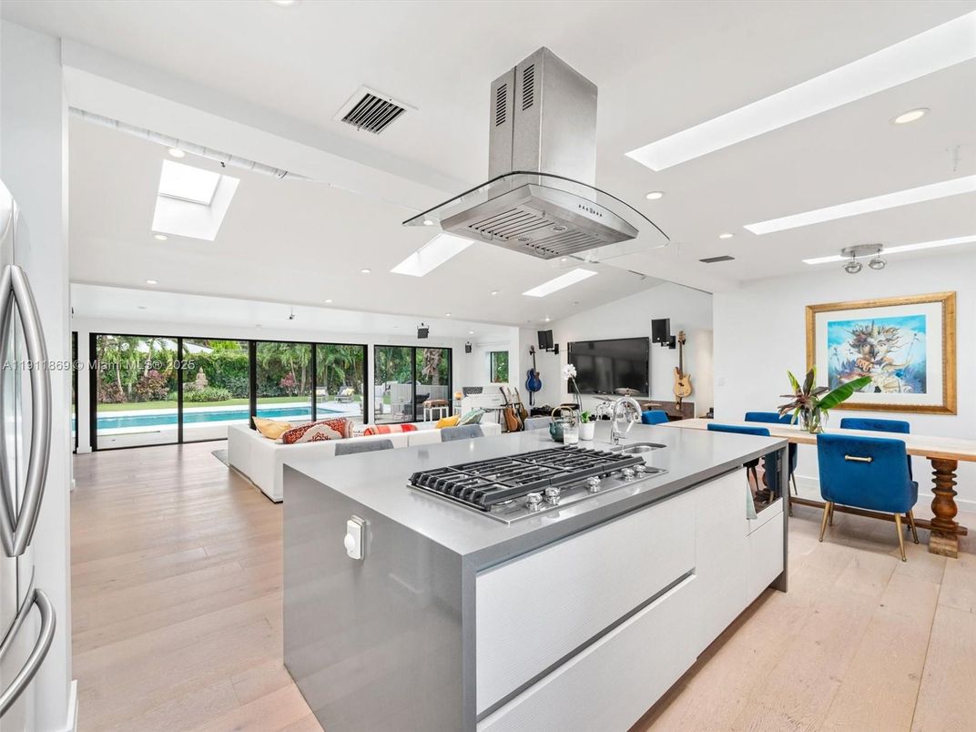 Dining room, Interior, Kitchen, Living room, Recessed Lighting, Wood Texture Flooring