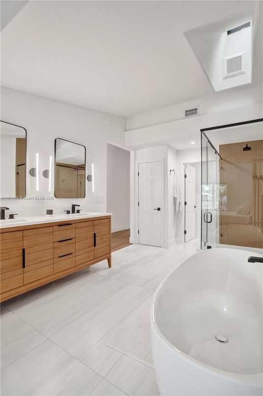 Bathroom, Dual Sink Vanities, Free Standing Baths, Glass Shower, Interior, Recessed Lighting